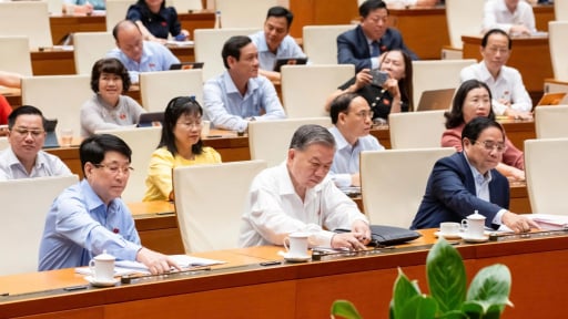 Chủ tịch nước và Chủ tịch Quốc hội ký ban hành các văn bản quan trọng để vận hành chính quyền địa phương 2 cấp
