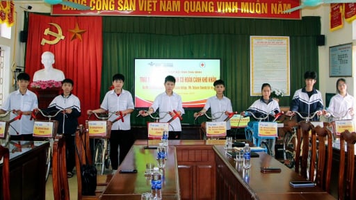  Giáo dục, y tế đồng hành cùng người nghèo Thái Bình