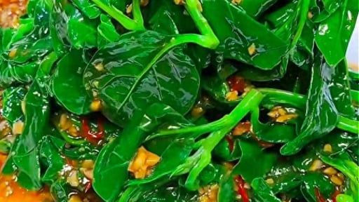 Loại rau 'nhà nghèo' lại là viên canxi tự nhiên, mùa hè tươi non, trộn tỏi ớt ăn cực đã