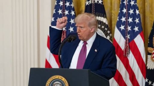 Ông Trump yêu cầu Iran 'đầu hàng vô điều kiện', khẳng định Mỹ và đồng minh đã kiểm soát hoàn toàn bầu trời Iran 