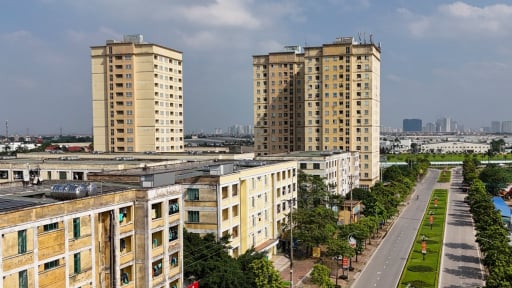 Kiốt khu nhà công nhân ở ngoại thành Hà Nội hoang tàn, nhếch nhác sau khi có kết luận sai phạm