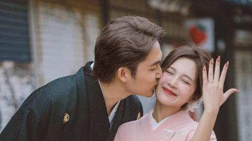 Đình Tú: 'Thôi không giấu nữa, tôi yêu em'