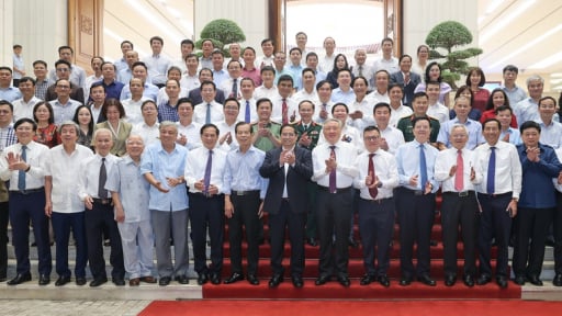Thủ tướng Phạm Minh Chính: Báo chí cách mạng tiếp tục phát huy truyền thống trăm năm với 'tâm sáng - lòng trong - bút sắc'