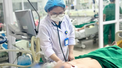 Uống 500ml rượu mỗi ngày, người đàn ông suýt mất mạng