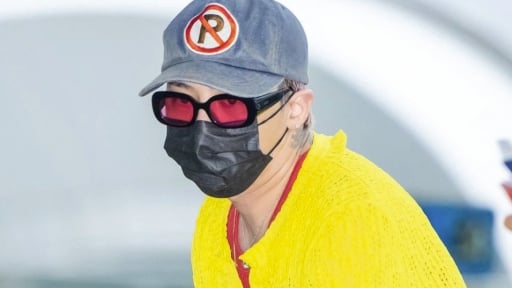 G-Dragon được fan Việt khen tinh tế khi ra sân bay tới Việt Nam