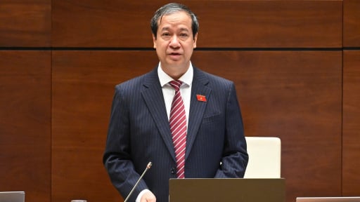 Câu hỏi về bạo lực học đường của Đại biểu Quốc hội, Bộ trưởng GDĐT trả lời 1 câu khiến nghị trường bất ngờ
