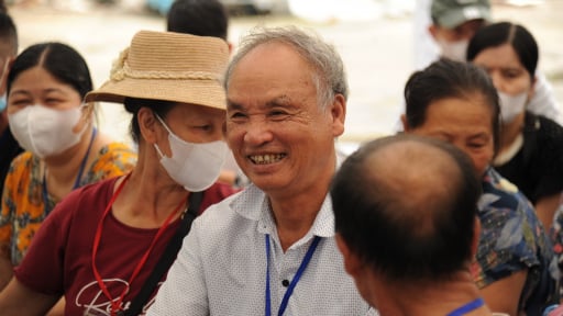 104 tuần Báo Dân Việt  đồng hành, sẻ chia với bệnh nhân khó khăn