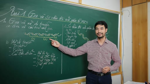 Thầy giáo nổi đình đám ở Hà Nội 'mách' cách ôn thi tốt nghiệp THPT 2025 môn Sinh học đạt điểm cao mơ ước