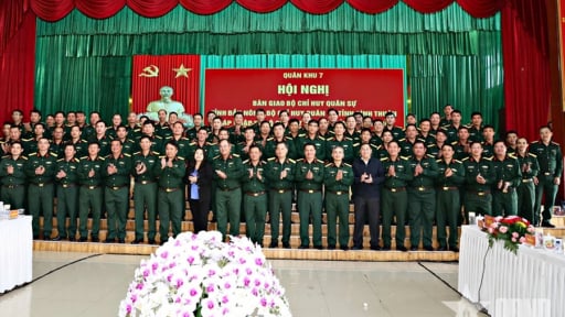 Bộ Quốc phòng giải thế các Ban Chỉ huy quân sự huyện, sáp nhập tổ chức lại Bộ Chỉ huy quân sự cấp tỉnh mới