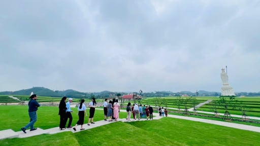 Giải mã sức hút công viên nghĩa trang tại Tuyên Quang đang được người Hà Nội tìm kiếm 