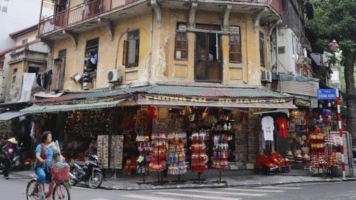 Những 'mặt tiền vô giá' tại quận không đạt tiêu chí về diện tích nhưng vẫn giữ nguyên tên sau sáp nhập ở Hà Nội