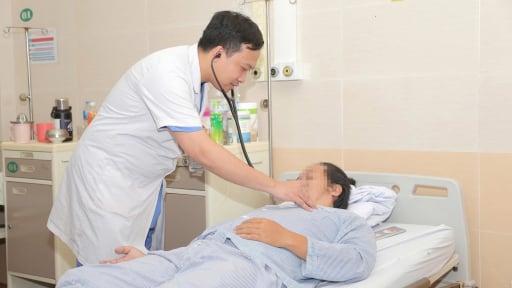 Cứu sống bệnh nhân nhồi máu cơ tim cấp không người thân, không tiền và thẻ bảo hiểm y tế