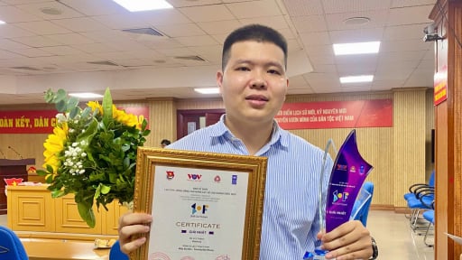 Nam sinh sáng tạo app trò chuyện với AI nhận loạt giải thưởng lớn, hứa hẹn hơn cả ChatGPT