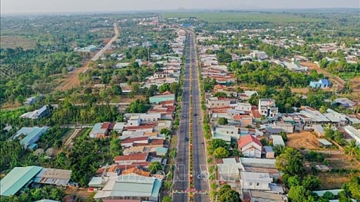 Bà Rịa - Vũng Tàu hoàn thành một nhiệm vụ, trước giờ sáp nhập với TP.Hồ Chí Minh và Bình Dương, người dân thu 90 triệu đồng/năm