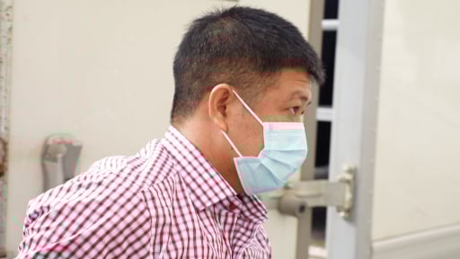 Cựu Phó Chánh văn phòng Huyện ủy Mang Thít khai được Chủ tịch Tập đoàn Phúc Sơn cho 700 triệu đồng để tiêu do 'quý mến nhau'