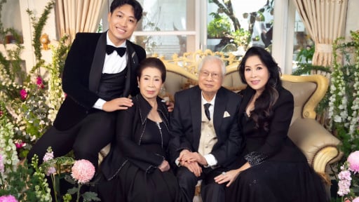 Bộ ảnh gây chú ý của Nghệ sĩ Nhân dân có cha là PGS TS, Giám đốc, Phó chủ tịch, Viện trưởng, con trai là Phó Giám đốc