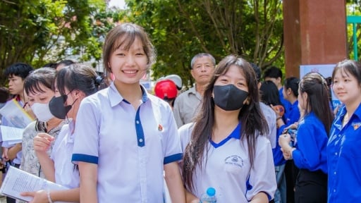 Điểm chuẩn lớp 10 năm 2025 Bến Tre: Giám đốc Sở GDĐT thông tin về thời gian công bố