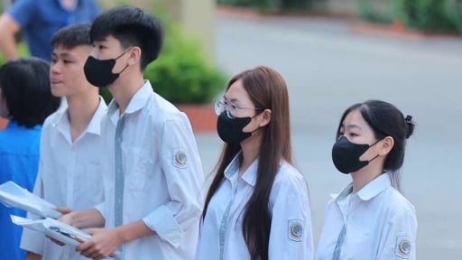 Đề thi môn Toán tốt nghiệp THPT 2025 các mã đề theo chương trình mới