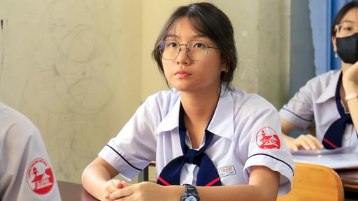 TP.HCM: Hơn 300 em bỏ thi tốt nghiệp ngày đầu, một thí sinh nhập viện