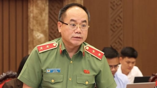Giám đốc Công an Hà Nội thông tin việc 'nhiều tài liệu dấu đỏ bị đốt cạnh trụ sở phường Cổ Nhuế 2'