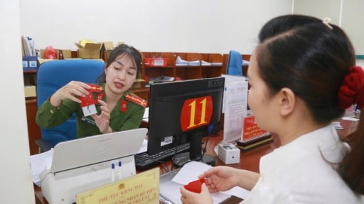 Chính phủ giao Bộ Công an hướng dẫn về con dấu thuộc UBND cấp xã