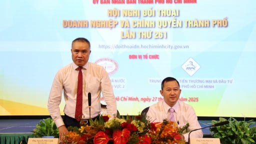 Doanh nghiệp vướng vay ngoại tệ, gọi thẳng Phó giám đốc NHNN