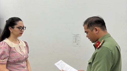 Vụ người phụ nữ lập 18 công ty “ma” để bán hóa đơn, trốn thuế: Khởi tố thêm 6 bị can