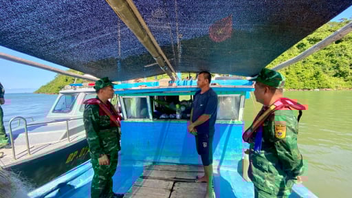 Quảng Ninh: Vì sao còn khó khăn xử lý tàu khai thác thủy sản vi phạm giám sát hành trình?