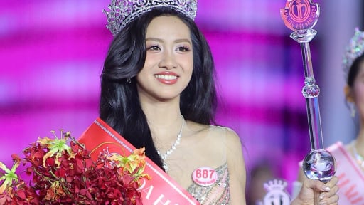 Tân Hoa hậu Hà Trúc Linh: Không cố gắng trở thành ai đó, dám sống đúng với con người thật của mình
