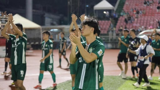Công Phượng bất ngờ lên tiếng về tương lai tại Trường Tươi Bình Phước