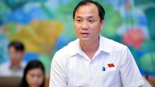 Ông Hoàng Trung Dũng thôi giữ chức Trưởng Đoàn Đại biểu Quốc hội tỉnh Hà Tĩnh