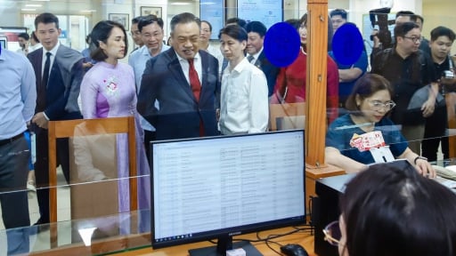 Từ hôm nay người dân Hà Nội làm thủ tục hành chính tại 126 xã, phường mới