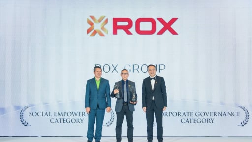 Cú đúp giải thưởng AREA 2025 - Dấu ấn đổi mới của ROX Group