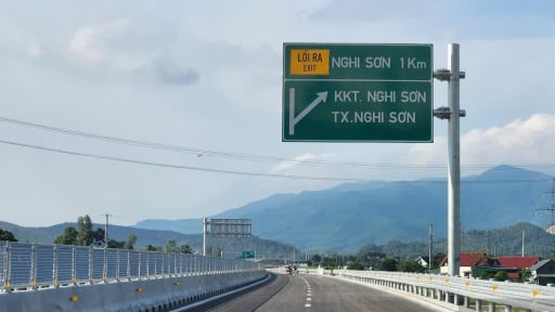 Cục Đường bộ yêu cầu nhà đầu tư kiểm điểm tiến độ dự án trạm dừng nghỉ cao tốc Bắc - Nam