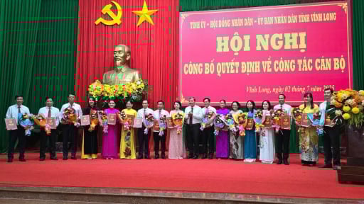 HĐND tỉnh Vĩnh Long tổ chức kỳ họp thứ nhất sau sáp nhập, công bố danh sách giám đốc các sở, ngành