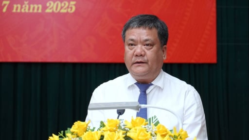 Chủ tịch tỉnh Trần Phong: Phấn đấu đưa Quảng Trị thành trung tâm kinh tế tổng hợp của khu vực