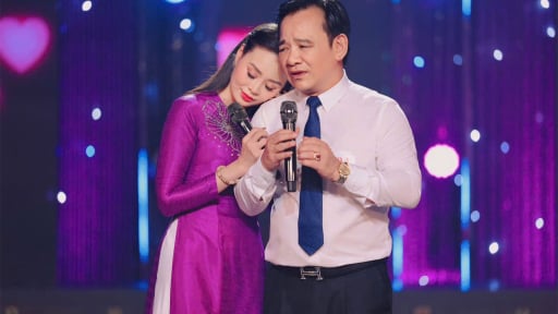 Vợ danh hài Bảo Chung đọ tài ca hát với các danh hài Quang Tèo, Chiến Thắng, Thanh Tú