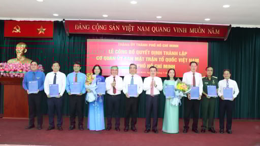 Công bố nhân sự lãnh đạo Ủy ban MTTQ Việt Nam TP.HCM mới
