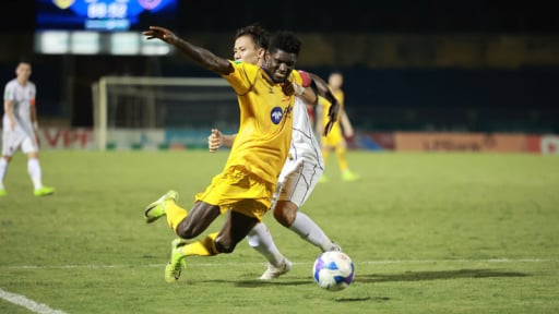 Chuyển nhượng V.League: Cuộc chơi của những kẻ có tiền!