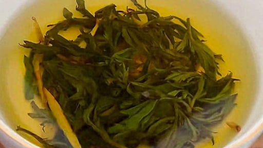 Loại rau dại là vị thuốc quý ở Việt Nam, bảo bối của phụ nữ, mùa hè làm trà uống nuôi dưỡng cơ thể