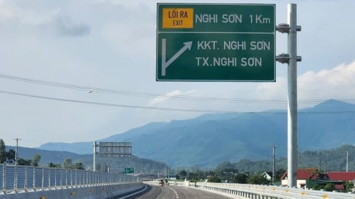 Sau sáp nhập các tỉnh, biển chỉ dẫn địa giới hành chính điều chỉnh ra sao?