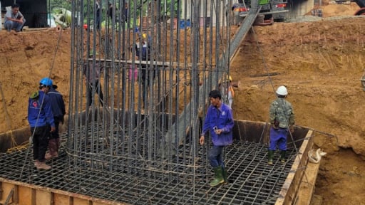 Huy động hàng chục mũi thi công tại cao tốc La Sơn - Hòa Liên