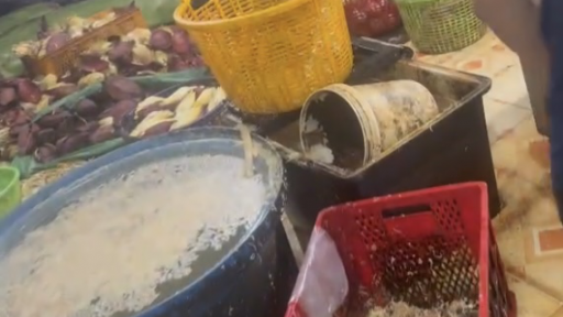 Phát hiện 3 cơ sở ngâm hàng trăm kg bắp chuối với hàn the, chất tẩy trắng rồi bán ra chợ