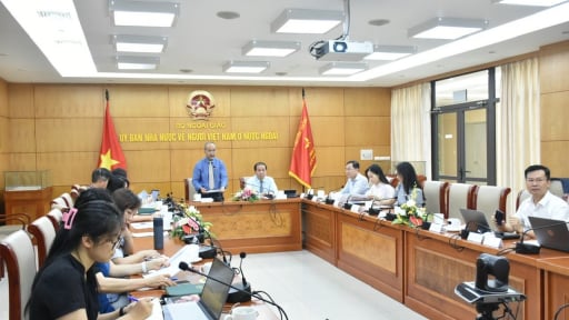 Phổ biến, giải đáp pháp luật cho người Việt Nam tại Hàn Quốc: Kiều bào quan tâm Luật Quốc tịch sửa đổi