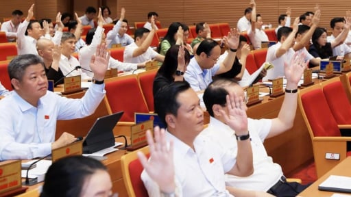 Sáng nay, HĐND TP Hà Nội khai mạc kỳ họp quan trọng sau triển khai chính quyền 2 cấp, chất vấn những vấn đề bức xúc