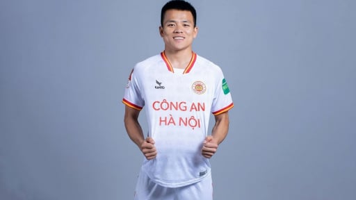 Tiền vệ CLB CAHN: Chiều cao khiêm tốn, từng sang Nhật Bản chơi bóng