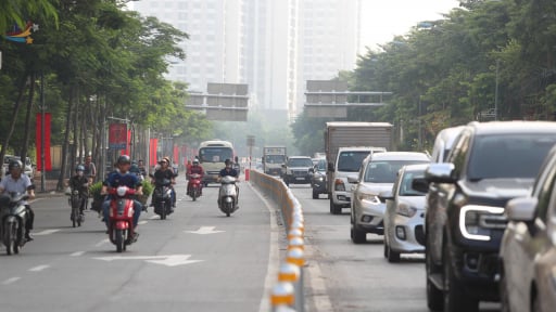 Ngày đầu đường Võ Chí Công tách làn bằng giải phân cách cứng, Sở Xây dựng Hà Nội đánh giá thế nào?