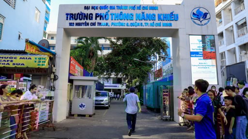 Điểm danh 5 trường THPT chuyên ở TP.HCM sau sáp nhập 