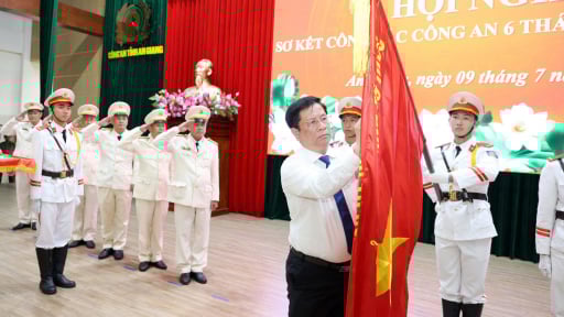 Giám đốc Công an tỉnh An Giang được Chủ tịch nước tặng Huân chương Chiến công hạng Nhất