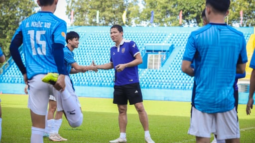Cựu sao HAGL từng lọt tốp 40 tài năng trẻ thế giới thử việc tại B.Bình Dương